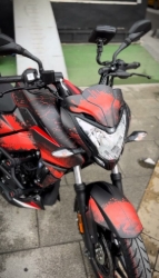 NS 200 STİCKER SET resmi