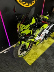 RS 200 STİCKER SET resmi