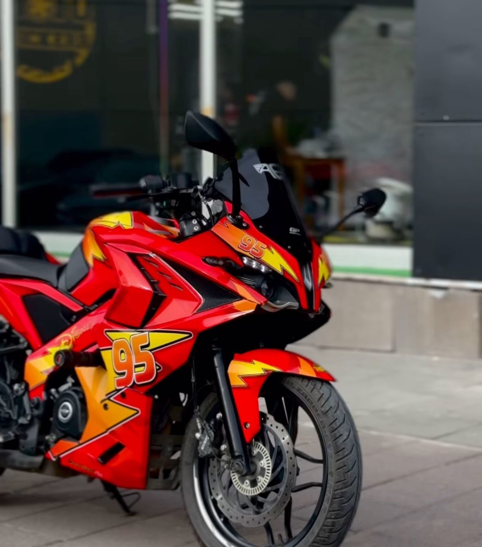 RS 200 STİCKER SET resmi